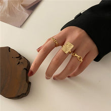 Lade das Bild in den Galerie-Viewer, 17KM Punk Gold Wide Chain Rings Set For Women Girls Fashion Irregular Finger Thin Rings Gift Female Jewelry Party DSers
