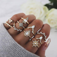 Lade das Bild in den Galerie-Viewer, 30 Styles of Trendy Boho Midi Knuckle Ring Set For Women Crystal Geometric Finger Rings Fashion Bohemian Jewelry DSers
