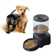 Lade das Bild in den Galerie-Viewer, 5.5L Automatic Pet Feeder With Voice Message Recording And LCD Screen x
